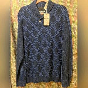 Tommy Bahama man's dressy sweater. New with tags. Size large.